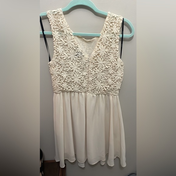 NEW - Forever 21 Dress - Picture 2 of 2